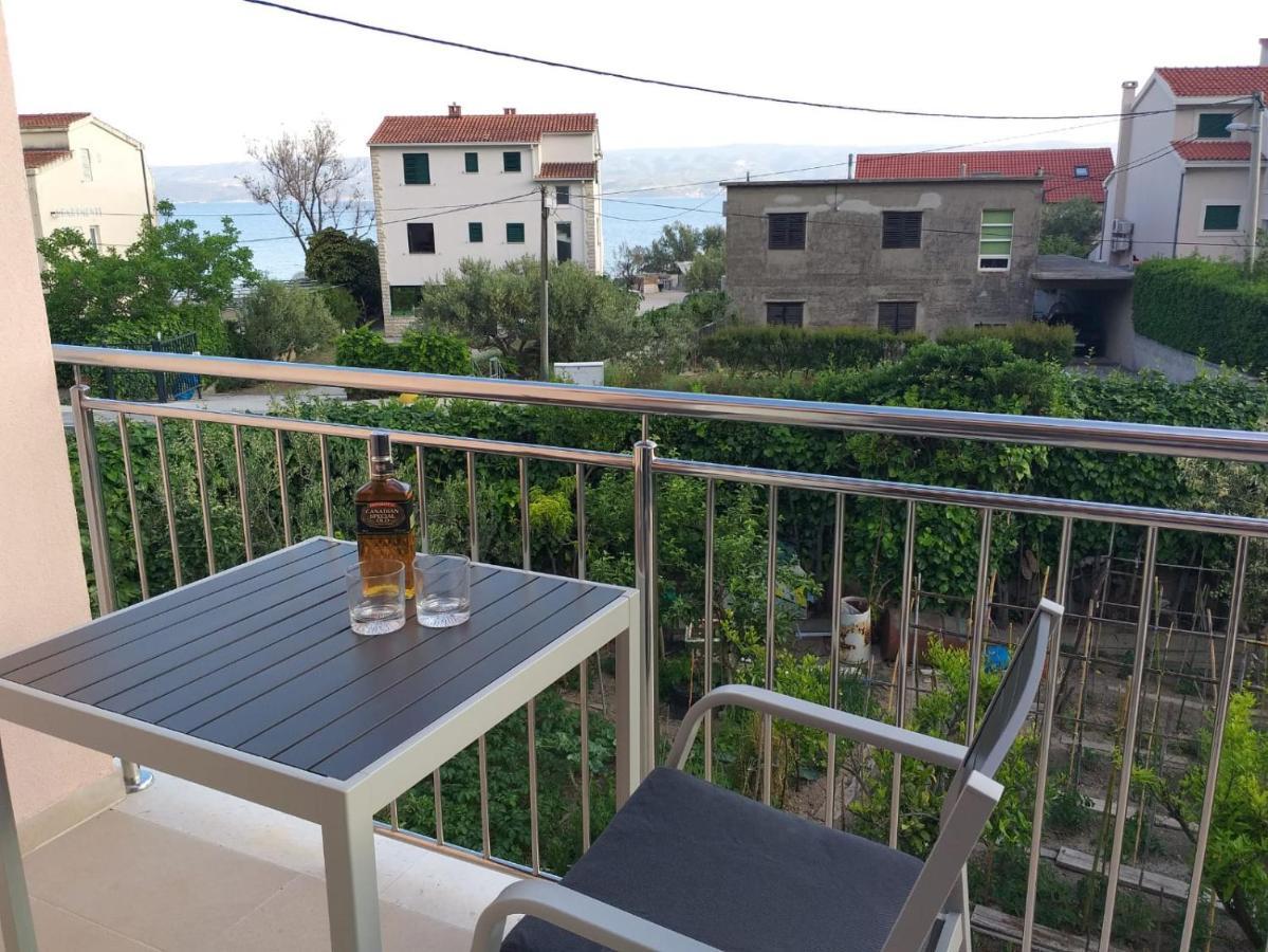 אומיס Charming Apartments Duce מראה חיצוני תמונה